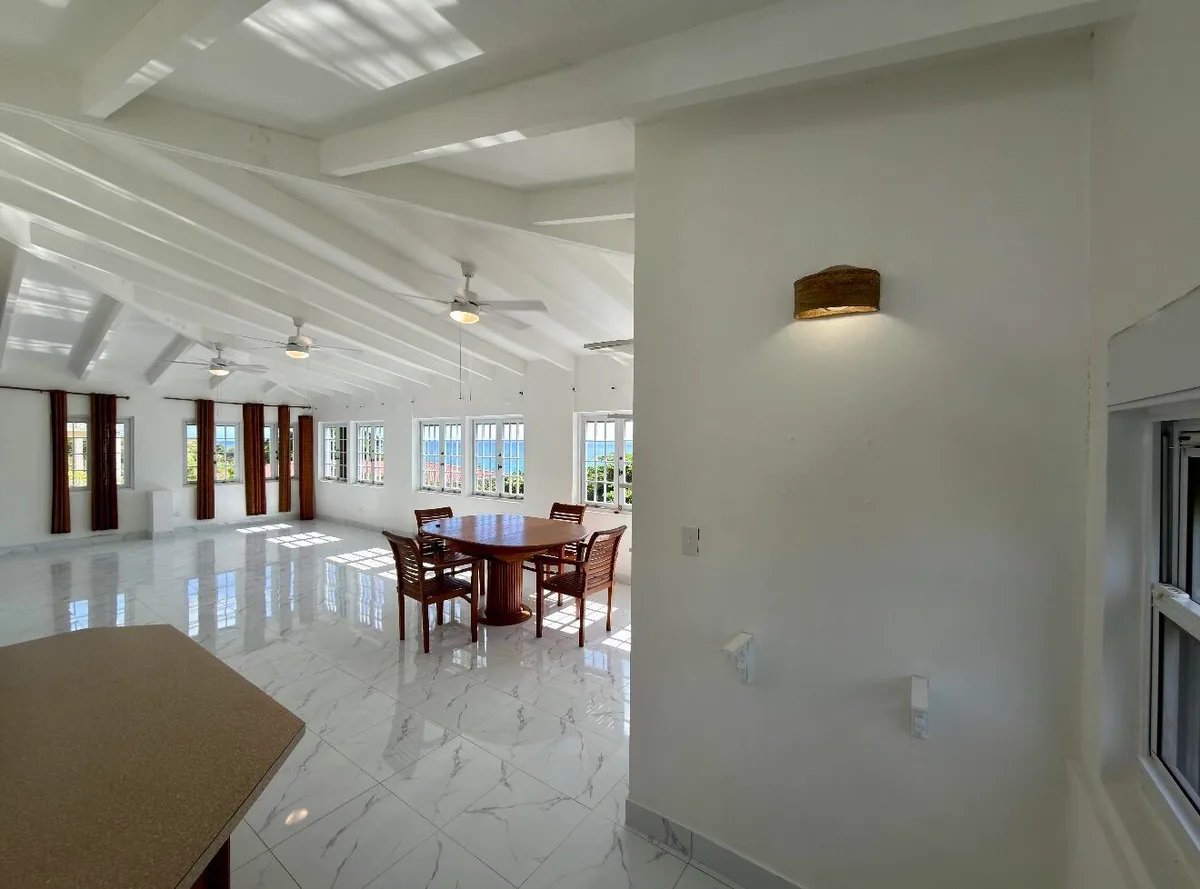 2W-33 Nazareth RH — For rent